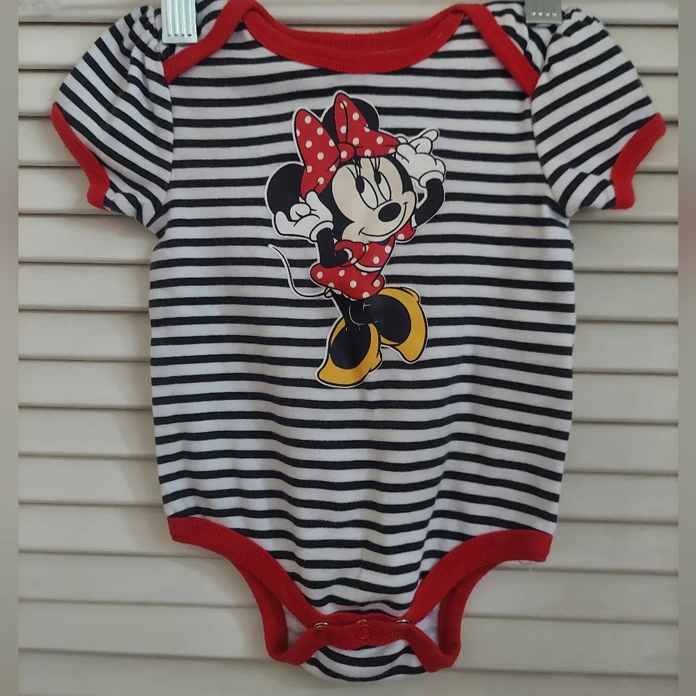 🎁10/$25 SALE - Minnie Mouse onesie